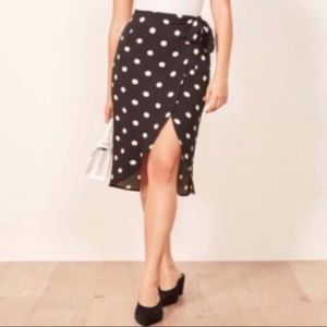 Reformation Chantelle Wrap In & White Dot Skirt